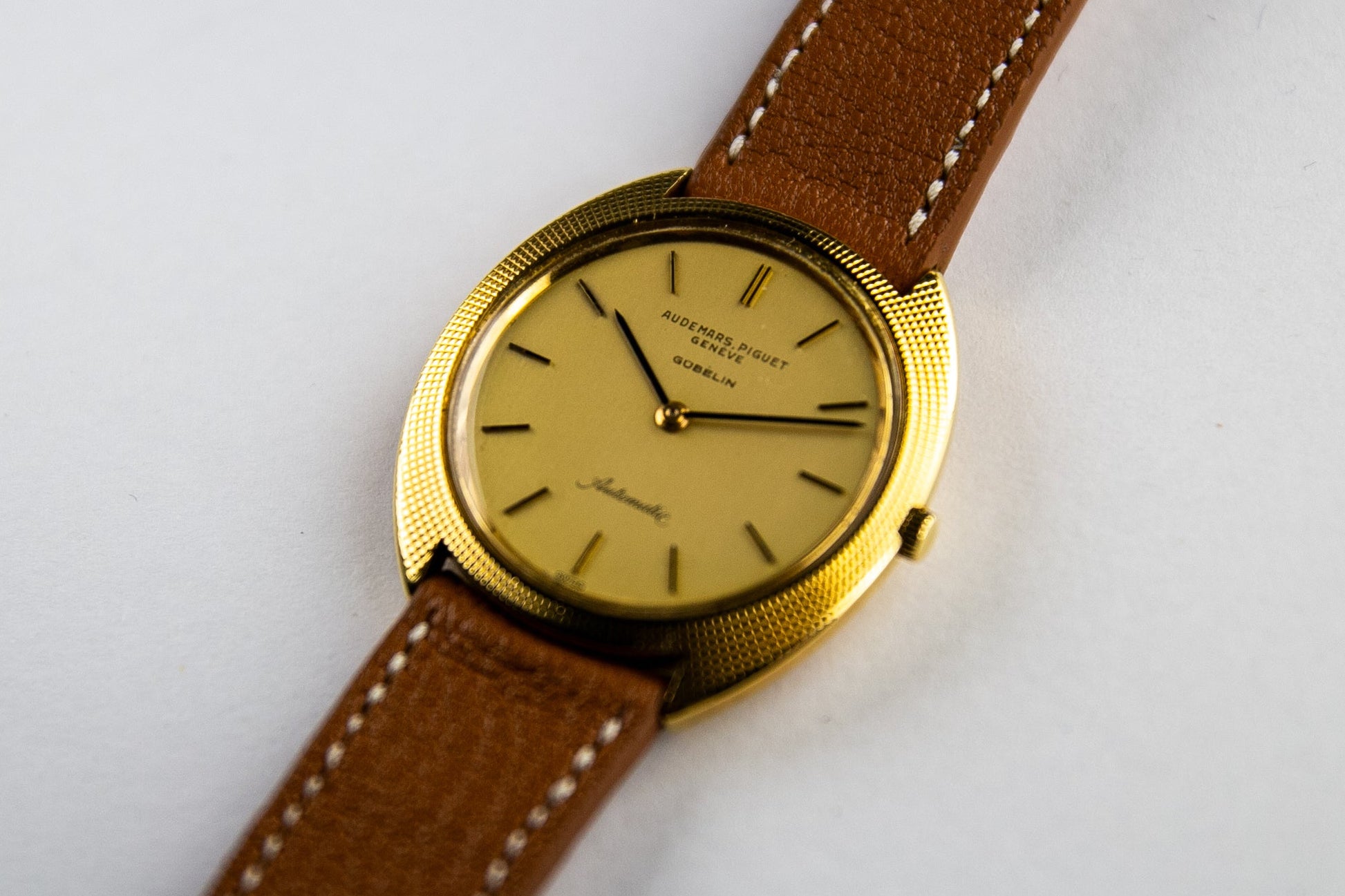Unusual Case Audemars Piguet “Gübelin” signed